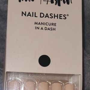 NWT RED ASPEN NAILS Falling for Linnie
